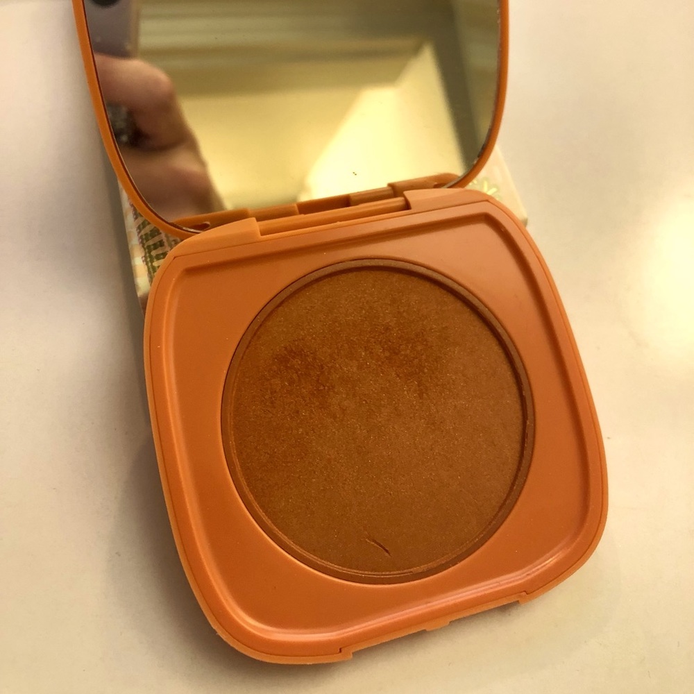 Colourpop pressed cheek powder